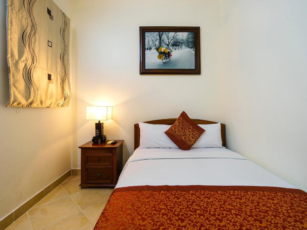Bich Duyen Hotel Хошимин Экстерьер фото