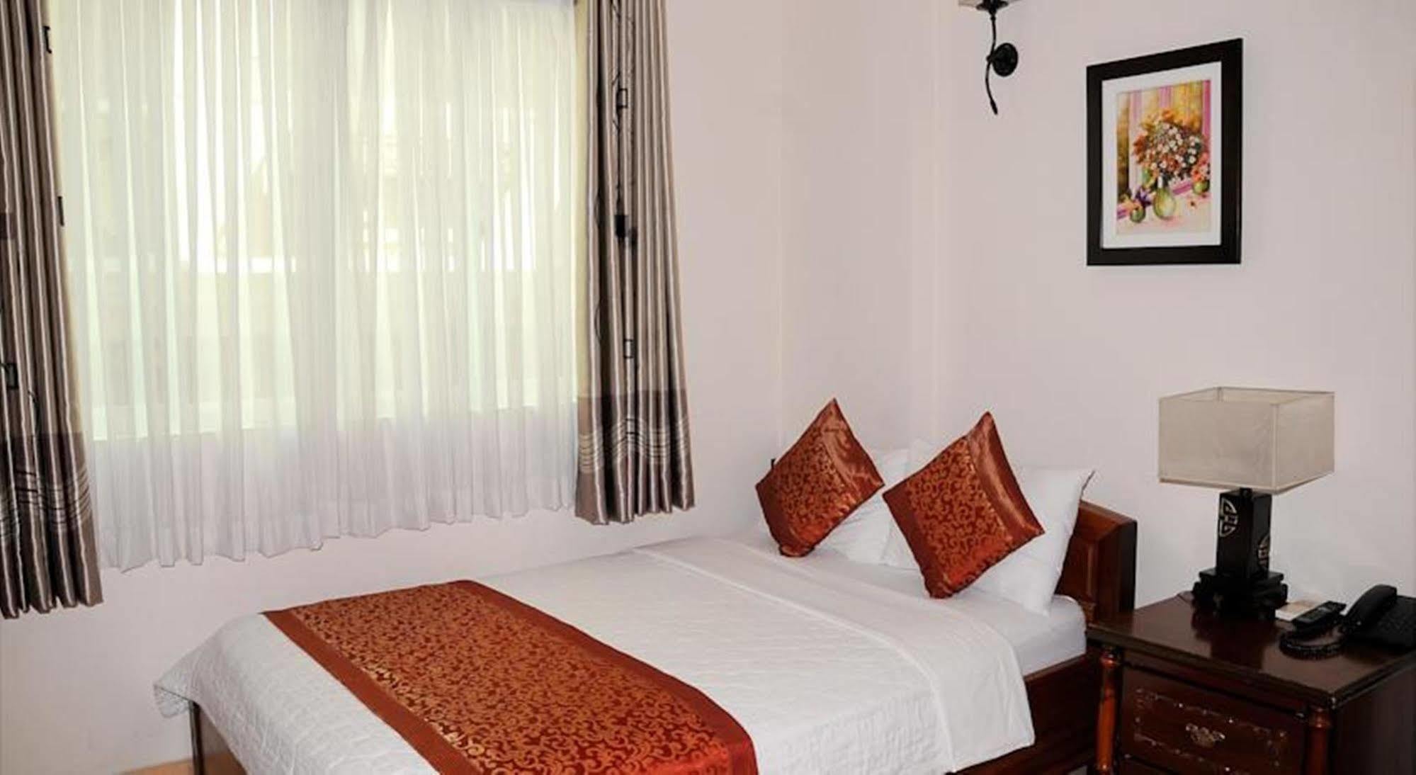 Bich Duyen Hotel Хошимин Экстерьер фото