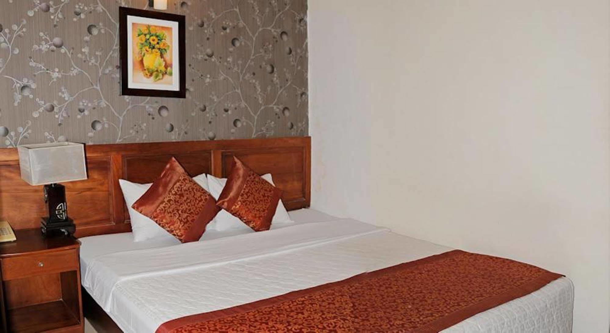Bich Duyen Hotel Хошимин Экстерьер фото
